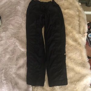 Lululemon dance studio straight leg crop
